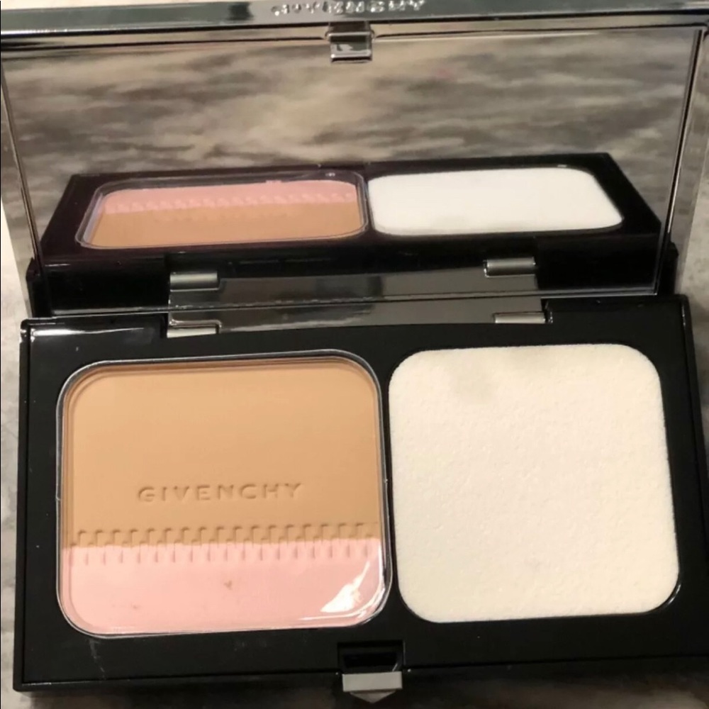 GIVENCHY TEINT COUTURE COMPACT